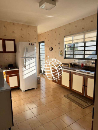 Imagem Casa com 3 Quartos à Venda, 164 m² em Vila Petrópolis - Atibaia Imagem Casa com 3 Quartos à Venda, 164 m² em Vila Petrópolis - Atibaia