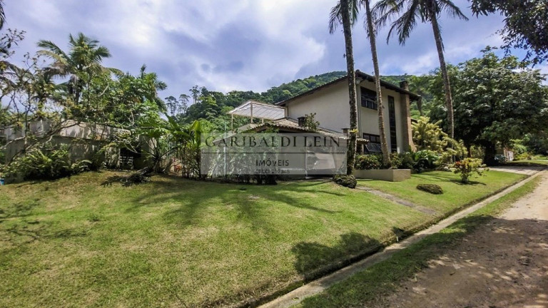 Imagem Sobrado com 5 Quartos à Venda, 485 m² em Lagoinha - Ubatuba Imagem Sobrado com 5 Quartos à Venda, 485 m² em Lagoinha - Ubatuba