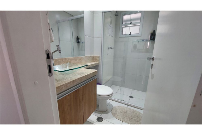 Imagem Imóvel com 3 Quartos à Venda, em Vila Antonieta - São Paulo Imagem Imóvel com 3 Quartos à Venda, em Vila Antonieta - São Paulo
