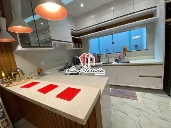 Imagem Casa com 3 Quartos à Venda, 240 m² em Parque 10 De Novembro - Manaus