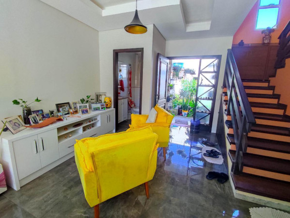Imagem Casa com 4 Quartos à Venda, 235 m² em Portão - Curitiba Imagem Casa com 4 Quartos à Venda, 235 m² em Portão - Curitiba