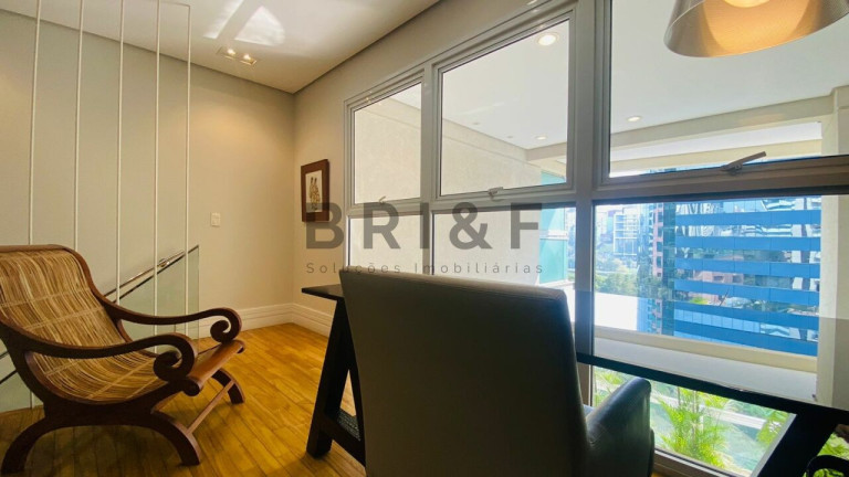 Imagem Apartamento com 2 Quartos para Alugar, 160 m² em Brooklin - São Paulo Imagem Apartamento com 2 Quartos para Alugar, 160 m² em Brooklin - São Paulo