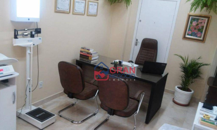Sala Comercial à Venda, 54 m² em Centro - Curitiba