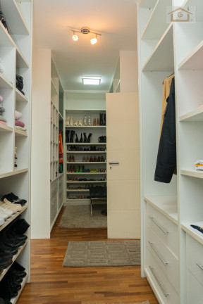 Imagem Casa com 5 Quartos à Venda, 560 m² em Jardim Do Golf I - Jandira Imagem Casa com 5 Quartos à Venda, 560 m² em Jardim Do Golf I - Jandira