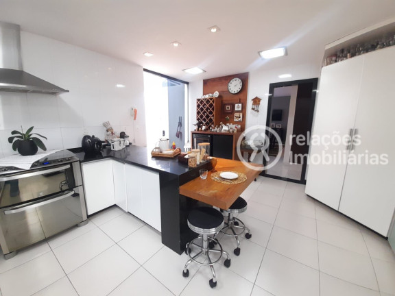 Imagem Casa com 5 Quartos à Venda, 462 m² em Santa Lúcia - Belo Horizonte Imagem Casa com 5 Quartos à Venda, 462 m² em Santa Lúcia - Belo Horizonte