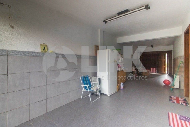 Imagem Casa com 4 Quartos à Venda, 250 m² em Passo Da Areia - Porto Alegre Imagem Casa com 4 Quartos à Venda, 250 m² em Passo Da Areia - Porto Alegre