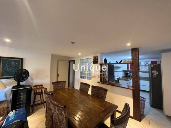 Imagem Casa com 4 Quartos à Venda, 150 m² em Ferradura - Armação Dos Búzios Imagem Casa com 4 Quartos à Venda, 150 m² em Ferradura - Armação Dos Búzios