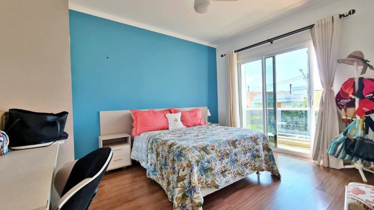 Imagem Casa com 4 Quartos à Venda, em Noiva Do Mar - Xangri-lá Imagem Casa com 4 Quartos à Venda, em Noiva Do Mar - Xangri-lá