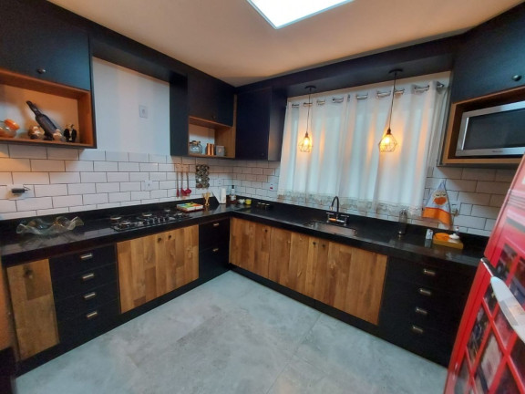 Imagem Sobrado com 3 Quartos à Venda, em Jardim Centenário - Poços De Caldas Imagem Sobrado com 3 Quartos à Venda, em Jardim Centenário - Poços De Caldas