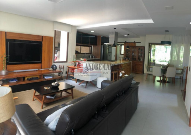 Imagem Casa de Condomínio com 3 Quartos à Venda, 225 m² em Chácara Dos Junqueiras - Carapicuíba Imagem Casa de Condomínio com 3 Quartos à Venda, 225 m² em Chácara Dos Junqueiras - Carapicuíba