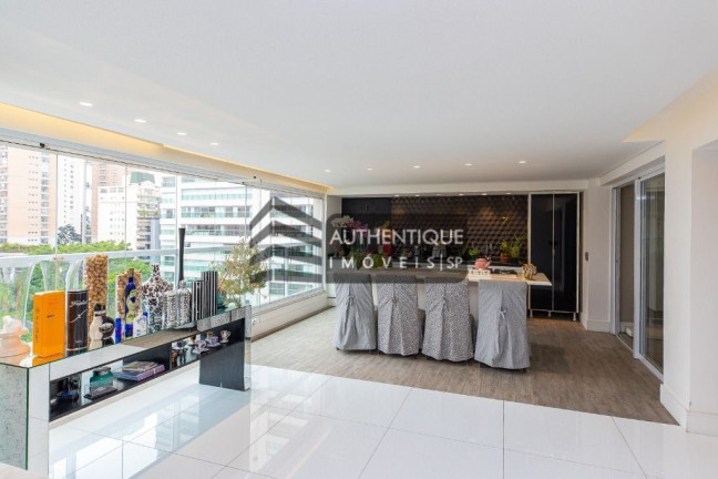 Imagem Apartamento com 4 Quartos à Venda, 335 m² em Moema Pássaros - São Paulo