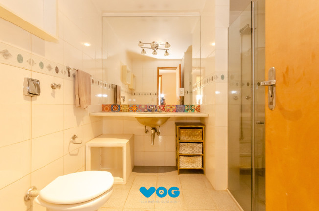 Imagem Imóvel com 2 Quartos à Venda, 72 m² em Santa Cecília - Porto Alegre