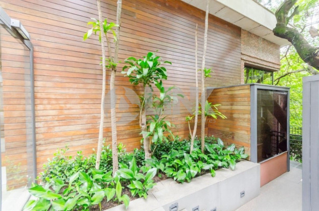Imagem Apartamento com 3 Quartos à Venda, 325 m² em Moinhos De Vento - Porto Alegre