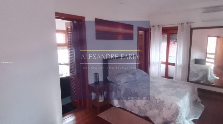Imagem Casa com 3 Quartos à Venda, 187 m² em Cigarras - São Sebastião Imagem Casa com 3 Quartos à Venda, 187 m² em Cigarras - São Sebastião