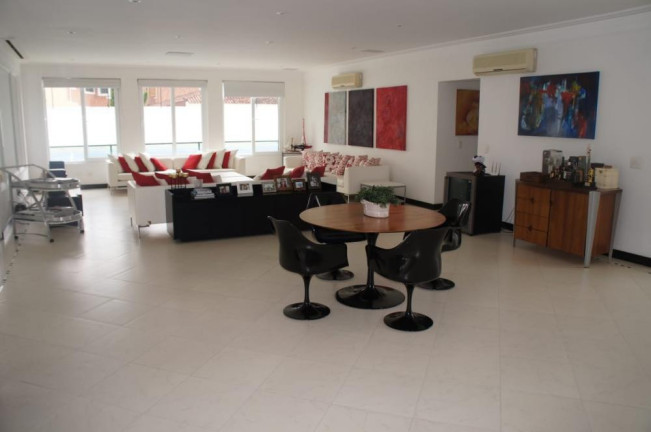 Imagem Casa com 7 Quartos à Venda, 968 m² em Jardim Virgínia (enseada) - Guarujá