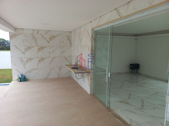 Imagem Casa com 4 Quartos à Venda, 265 m² em Barreira - Arandu