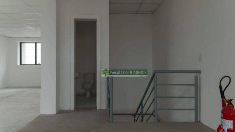 Imagem Sala Comercial à Venda, 327 m² em Centro - Curitiba Imagem Sala Comercial à Venda, 327 m² em Centro - Curitiba