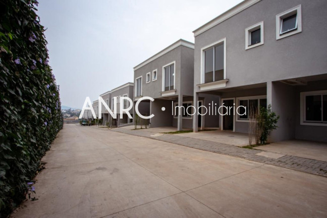 Imagem Casa com 3 Quartos à Venda, 105 m² em Jardim Rancho Alegre - Santana De Parnaíba