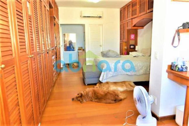 Imagem Cobertura com 4 Quartos à Venda, 168 m² em Copacabana - Rio De Janeiro Imagem Cobertura com 4 Quartos à Venda, 168 m² em Copacabana - Rio De Janeiro