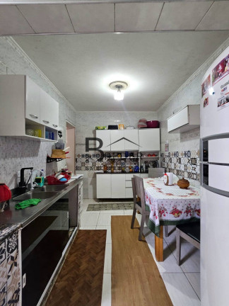 Sobrado com 3 Quartos à Venda, 170 m² em Jardim Maria Beatriz - Carapicuíba