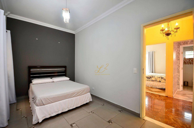 Imagem Casa com 6 Quartos à Venda, 450 m² em Bacacheri - Curitiba Imagem Casa com 6 Quartos à Venda, 450 m² em Bacacheri - Curitiba