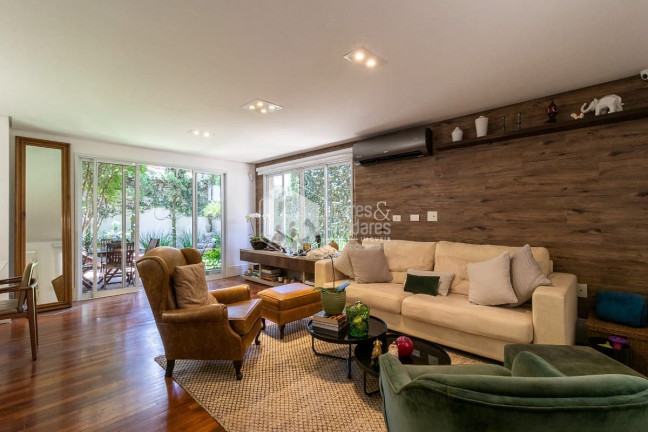 Imagem Casa com 3 Quartos à Venda, 195 m² em Alto Da Boa Vista - São Paulo Imagem Casa com 3 Quartos à Venda, 195 m² em Alto Da Boa Vista - São Paulo