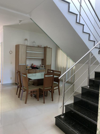 Imagem Casa com 3 Quartos à Venda, 217 m² em Jardim Califórnia - Goiânia Imagem Casa com 3 Quartos à Venda, 217 m² em Jardim Califórnia - Goiânia
