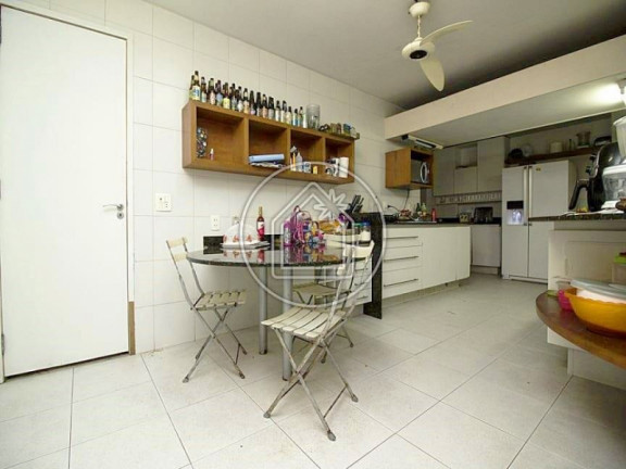 Imagem Apartamento com 3 Quartos à Venda, 200 m² em Ipanema - Rio De Janeiro Imagem Apartamento com 3 Quartos à Venda, 200 m² em Ipanema - Rio De Janeiro