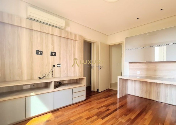 Imagem Imóvel com 4 Quartos à Venda, 263 m² em Vila Da Serra - Nova Lima Imagem Imóvel com 4 Quartos à Venda, 263 m² em Vila Da Serra - Nova Lima