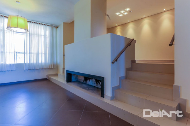 Imagem Casa com 4 Quartos à Venda, 302 m² em Santa Cândida - Curitiba Imagem Casa com 4 Quartos à Venda, 302 m² em Santa Cândida - Curitiba