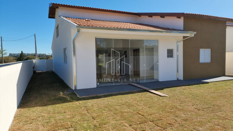 Imagem Casa com 3 Quartos à Venda, 158 m² em Thermas De Santa Barbara - águas De Santa Bárbara Imagem Casa com 3 Quartos à Venda, 158 m² em Thermas De Santa Barbara - águas De Santa Bárbara