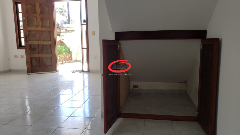 Imagem Casa com 4 Quartos à Venda, 155 m² em Centro - Ubatuba Imagem Casa com 4 Quartos à Venda, 155 m² em Centro - Ubatuba