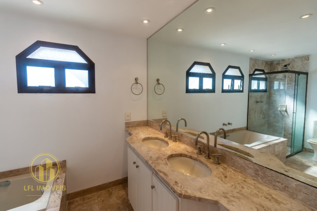 Imagem Apartamento com 3 Quartos para Alugar, 240 m² em Itaim Bibi - São Paulo