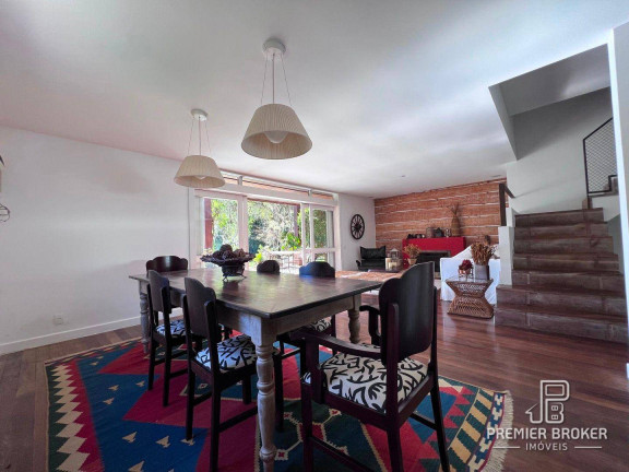 Imagem Casa com 4 Quartos à Venda, 371 m² em Comary - Teresópolis