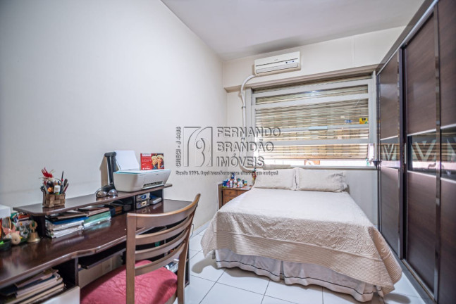 Imagem Imóvel com 3 Quartos à Venda, 186 m² em Copacabana - Rio De Janeiro Imagem Imóvel com 3 Quartos à Venda, 186 m² em Copacabana - Rio De Janeiro