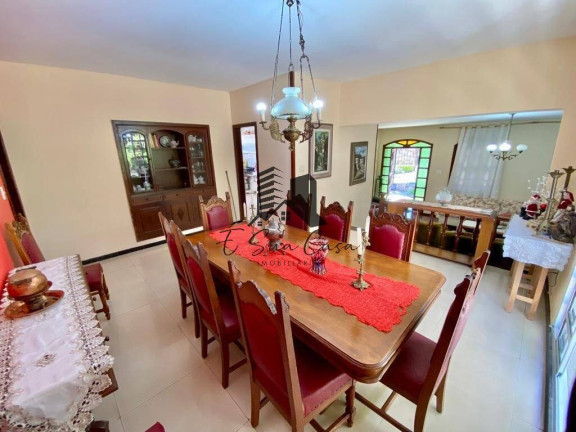 Imagem Casa com 5 Quartos à Venda, 300 m² em Ouro Preto - Belo Horizonte Imagem Casa com 5 Quartos à Venda, 300 m² em Ouro Preto - Belo Horizonte