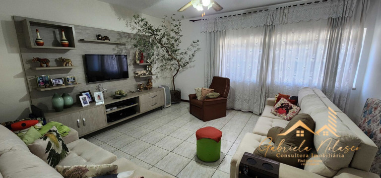 Imagem Casa com 3 Quartos à Venda, 210 m² em Santa Cruz - Mogi Mirim Imagem Casa com 3 Quartos à Venda, 210 m² em Santa Cruz - Mogi Mirim