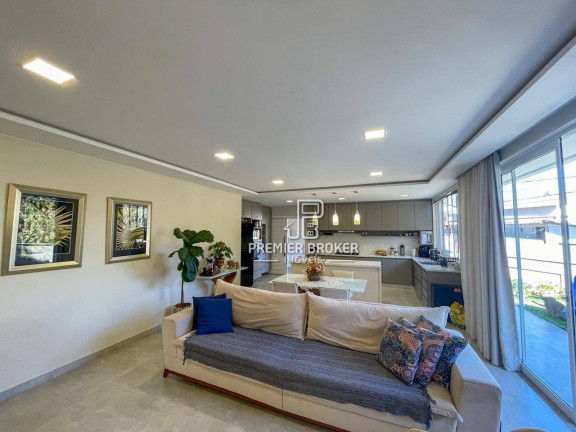 Imagem Casa com 3 Quartos à Venda, 340 m² em Jardim Europa - Teresópolis Imagem Casa com 3 Quartos à Venda, 340 m² em Jardim Europa - Teresópolis