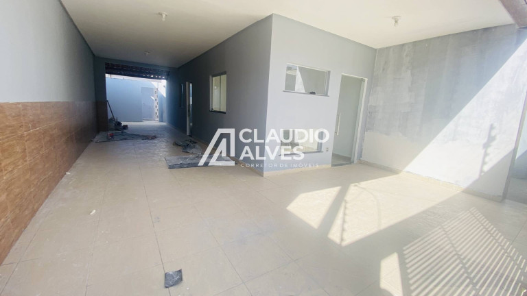 Imagem Casa com 5 Quartos à Venda, 300 m² em Conceição - Feira De Santana Imagem Casa com 5 Quartos à Venda, 300 m² em Conceição - Feira De Santana