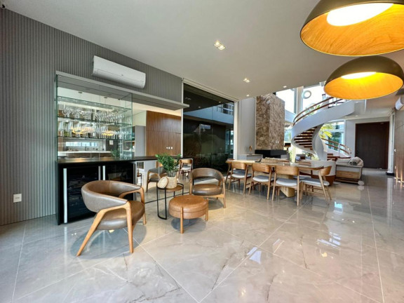 Imagem Casa com 5 Quartos à Venda, em -- - Capao Da Canoa Imagem Casa com 5 Quartos à Venda, em -- - Capao Da Canoa
