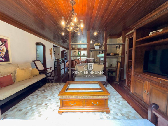 Imagem Casa com 4 Quartos à Venda, 600 m² em Albuquerque - Teresópolis Imagem Casa com 4 Quartos à Venda, 600 m² em Albuquerque - Teresópolis