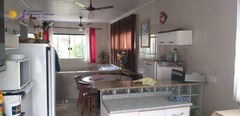 Imagem Casa com 2 Quartos à Venda, 202 m² em Indaiá - Bertioga Imagem Casa com 2 Quartos à Venda, 202 m² em Indaiá - Bertioga
