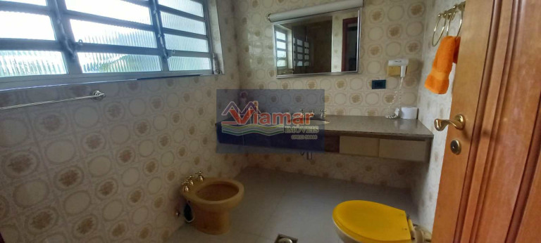 Imagem Casa com 3 Quartos à Venda ou Locação, 500 m² em Jardim Virgínia - Guarujá Imagem Casa com 3 Quartos à Venda ou Locação, 500 m² em Jardim Virgínia - Guarujá