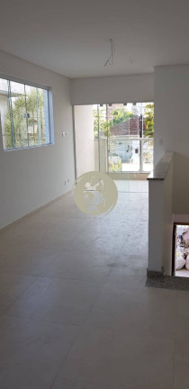 Casa com 2 Quartos à Venda, 77 m² em Embare - Santos