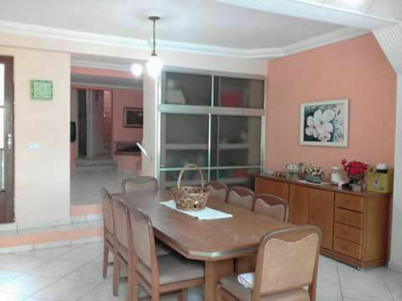 Imagem Casa com 4 Quartos à Venda, 155 m² em Jardim Santo Alberto - Santo André Imagem Casa com 4 Quartos à Venda, 155 m² em Jardim Santo Alberto - Santo André