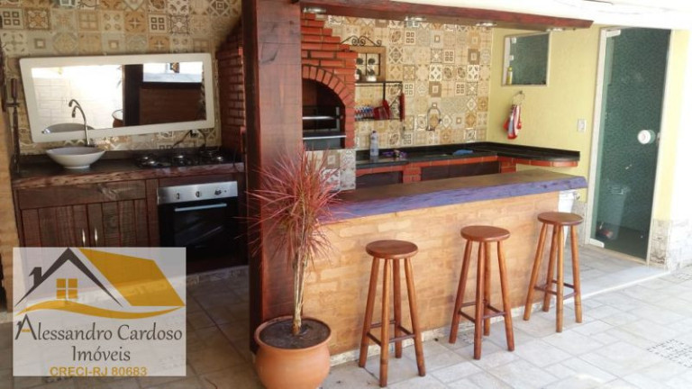 Imagem Casa com 4 Quartos à Venda, 340 m² em Conselheiro Paulino - Nova Friburgo Imagem Casa com 4 Quartos à Venda, 340 m² em Conselheiro Paulino - Nova Friburgo