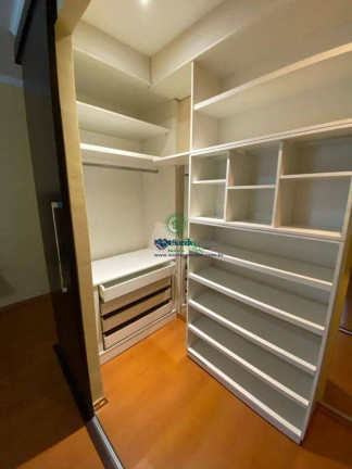 Imagem Sobrado com 3 Quartos à Venda, 264 m² em Vila São João Batista - Guarulhos Imagem Sobrado com 3 Quartos à Venda, 264 m² em Vila São João Batista - Guarulhos