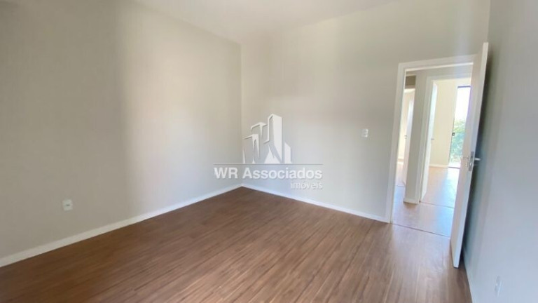 Imagem Casa com 3 Quartos à Venda, 230 m² Imagem Casa com 3 Quartos à Venda, 230 m²