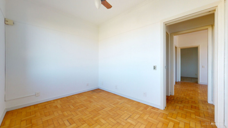 Imagem Imóvel com 2 Quartos à Venda, 74 m² em Petrópolis - Porto Alegre Imagem Imóvel com 2 Quartos à Venda, 74 m² em Petrópolis - Porto Alegre