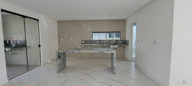 Imagem Casa com 4 Quartos à Venda, 340 m² em Vila De Abrantes (abrantes) - Camaçari